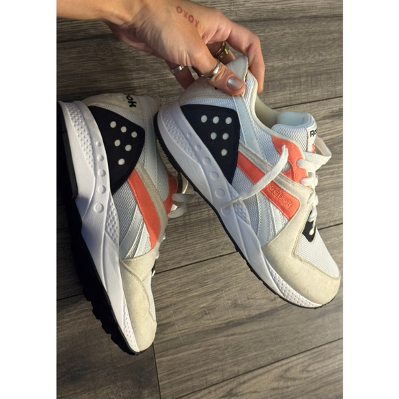 Reebok Ladies 5.5 PYRO White Stellar Pink Trek Gold Style Pattern Retro Style - Picture 7 of 10